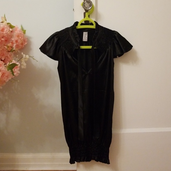 Top - Picture 1 of 4